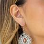 Glamour grandeur brown earring