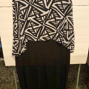 Catherine’s black and white dress ox 303