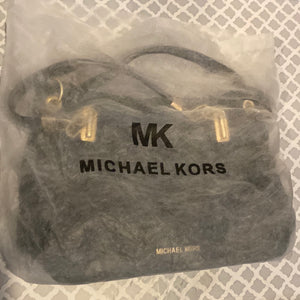 Micheal Kors purse new 2103