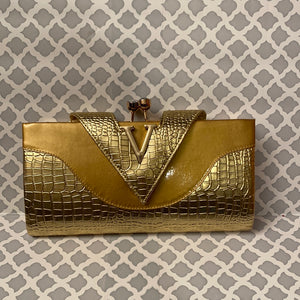 Gold purse   90