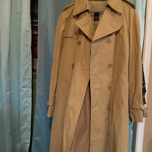 Europe Craft trench coat.     Size M.      449