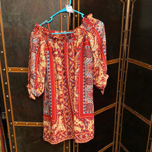 Load image into Gallery viewer, City triangles size l top #329