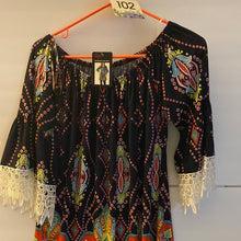 Load image into Gallery viewer, Half Sleeve Lace Tunic. L/XL.   343