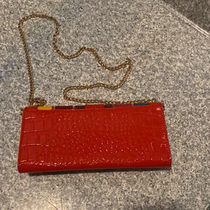 Red shoulder purse 312